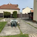 Na Ostrove *