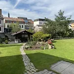 Na Ostrove *