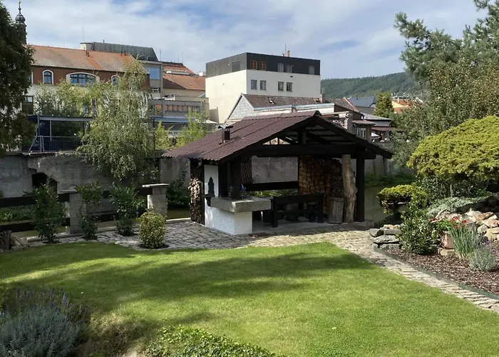 Na Ostrove Apartment *